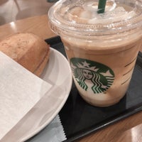 Photo taken at Starbucks by ゔ on 2/4/2021