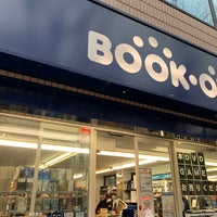 Photo taken at BOOKOFF by 横濱乃狂剣人 on 12/21/2019