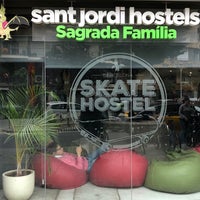 Photo taken at Sant Jordi Hostel Sagrada Familia by La Fer @. on 5/22/2018