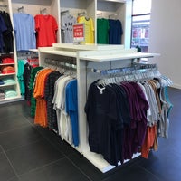 outlet lacoste
