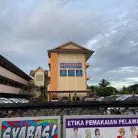 Ampang Campuran Jalan Ikan Jelavoat