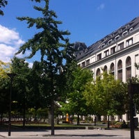 Photo taken at Université de Chicago à Paris by Renaud F. on 7/6/2015