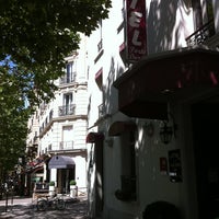 รูปภาพถ่ายที่ Hôtel de la Porte Dorée โดย Renaud F. เมื่อ 8/4/2013