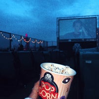Photo taken at Rooftop Film Club Stratford by R on 7/9/2019