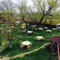 Photo taken at Paşa Restaurant&amp;amp;Kır Düğünü by Coskun Ö. on 4/26/2015