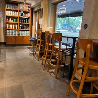 Photo taken at Starbucks by Mauricio V. on 5/28/2023