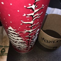 Photo taken at Starbucks by Mauricio V. on 11/12/2016