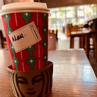 Photo taken at Starbucks by Mauricio V. on 12/20/2022