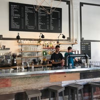 6/15/2017にGeoffrey B.が1030 Caféで撮った写真