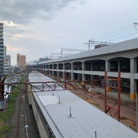 Photo taken at Platforms 8-9 by 4 on 5/21/2022