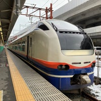 Photo taken at Platforms 8-9 by 4 on 12/20/2021