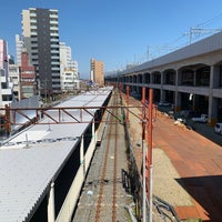 Photo taken at Platforms 8-9 by 4 on 5/24/2022