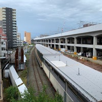 Photo taken at Platforms 8-9 by 4 on 7/12/2022