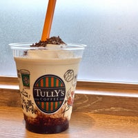 Photo taken at Tully&amp;#39;s Coffee by 4 on 8/29/2022