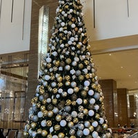 Photo taken at Kempinski Hotel Mall of the Emirates by 32 on 1/7/2024