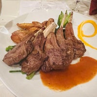 10/19/2022 tarihinde Melissa T.ziyaretçi tarafından Dubrovnik Restaurant'de çekilen fotoğraf