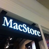 Photo taken at MacStore by Rodrigo S. on 11/13/2012
