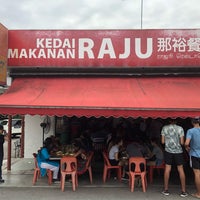 Photo taken at Kedai Makanan Raju (Raju&amp;#39;s) by Ji Hoong T. on 1/27/2019