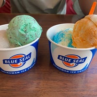 Photo taken at Blue Seal Ice Cream by はらぺこ on 10/4/2023