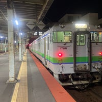 Photo taken at Platforms 1-2 by え！ は. on 4/9/2024