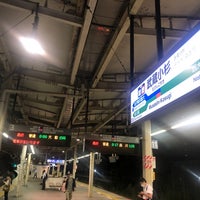 Photo taken at 4番線ホーム by え！ は. on 9/10/2021