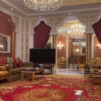 Das Foto wurde bei Waldorf Astoria Jeddah - Qasr Al Sharq von R am 4/11/2024 aufgenommen