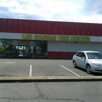 Photo taken at Les Schwab Tire Center by E- M. on 6/1/2013
