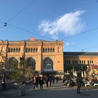 Photo taken at Hannover Hauptbahnhof by Serkan C. on 4/26/2017