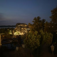 Photo taken at Kalemegdanska terasa by Vera V. on 8/18/2023