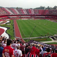 Photo taken at Estádio Cícero Pompeu de Toledo (Morumbi) by Flávio E. on 5/5/2013