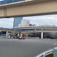 Photo taken at 飯田橋交差点 by Uni G. on 3/31/2022