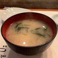 Photo taken at Sushi Yuzu by Robyn A. on 6/29/2019