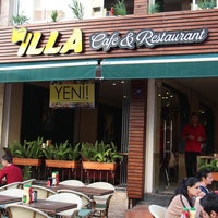 Foto scattata a İlla Cafe &amp;amp; Restaurant da İlla Cafe &amp;amp; Restaurant il 11/10/2013