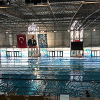 Photo taken at İTÜ Olimpik Yüzme Havuzu by Uğur E. on 12/7/2019