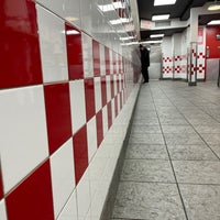 Photo taken at Five Guys by dsp4wn .. on 11/8/2021