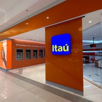 Photo taken at Itaú by Alexandre M. on 1/30/2023