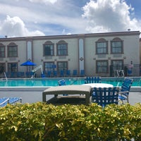 Photo taken at La Quinta Inn &amp;amp; Suites Orlando I Drive/Conv Center by Monibru on 8/30/2018