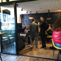 5/1/2019 tarihinde Mai Linh N.ziyaretçi tarafından Hamam Jazz Bar'de çekilen fotoğraf