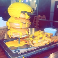 Photo taken at Loaded Smokehouse I مطعم لوديد by 👩‍🎓 . on 6/15/2023