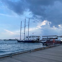 6/27/2022 tarihinde Sara C.ziyaretçi tarafından Harbourfront Centre'de çekilen fotoğraf