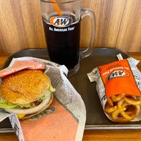 Photo taken at A&amp;amp;W by 銀天のウェイン on 7/16/2022