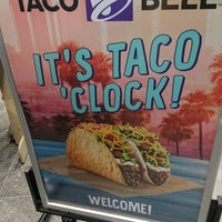 Photo taken at Taco Bell by Thu L. on 12/6/2017