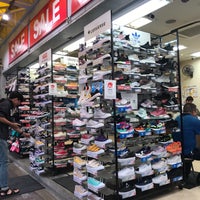 Abc Mart 本店 上野の靴屋 Abc Mart 本店 上野の靴屋