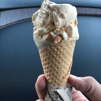 10/21/2018 tarihinde Sulaiman J.ziyaretçi tarafından Jeni&amp;#39;s Splendid Ice Creams'de çekilen fotoğraf