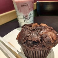 Photo taken at Starbucks by A Li S. on 7/16/2017