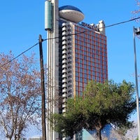 Foto tirada no(a) Hesperia Tower por TAXI650 BAGES 6. em 1/12/2022