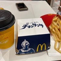 Photo taken at McDonald&amp;#39;s by Mari N. on 4/30/2022