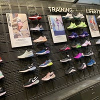 Photo taken at Nike Running by santagati on 3/9/2020