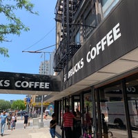 Photo taken at Starbucks by santagati on 6/23/2019