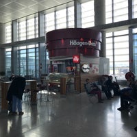 Photo taken at Málaga - Costa del Sol Airport (AGP) by santagati on 2/1/2018